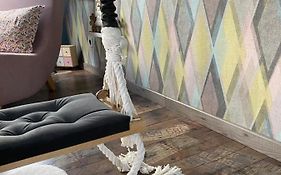 Apartament No.813